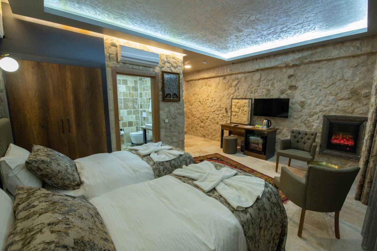 אוצ'יסר Ahiyan Hotel מראה חיצוני תמונה